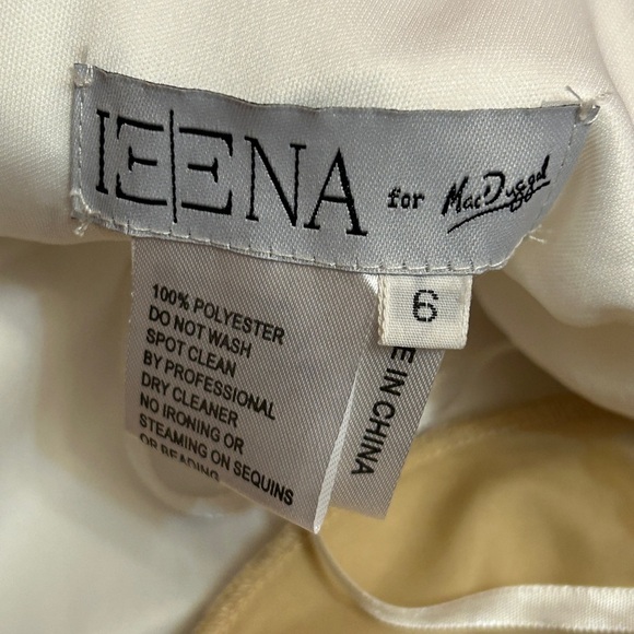 MAC DUGGAL
Rhinstone-Trim Trumpet Gown NWT Size 6 White - Picture 7 of 12